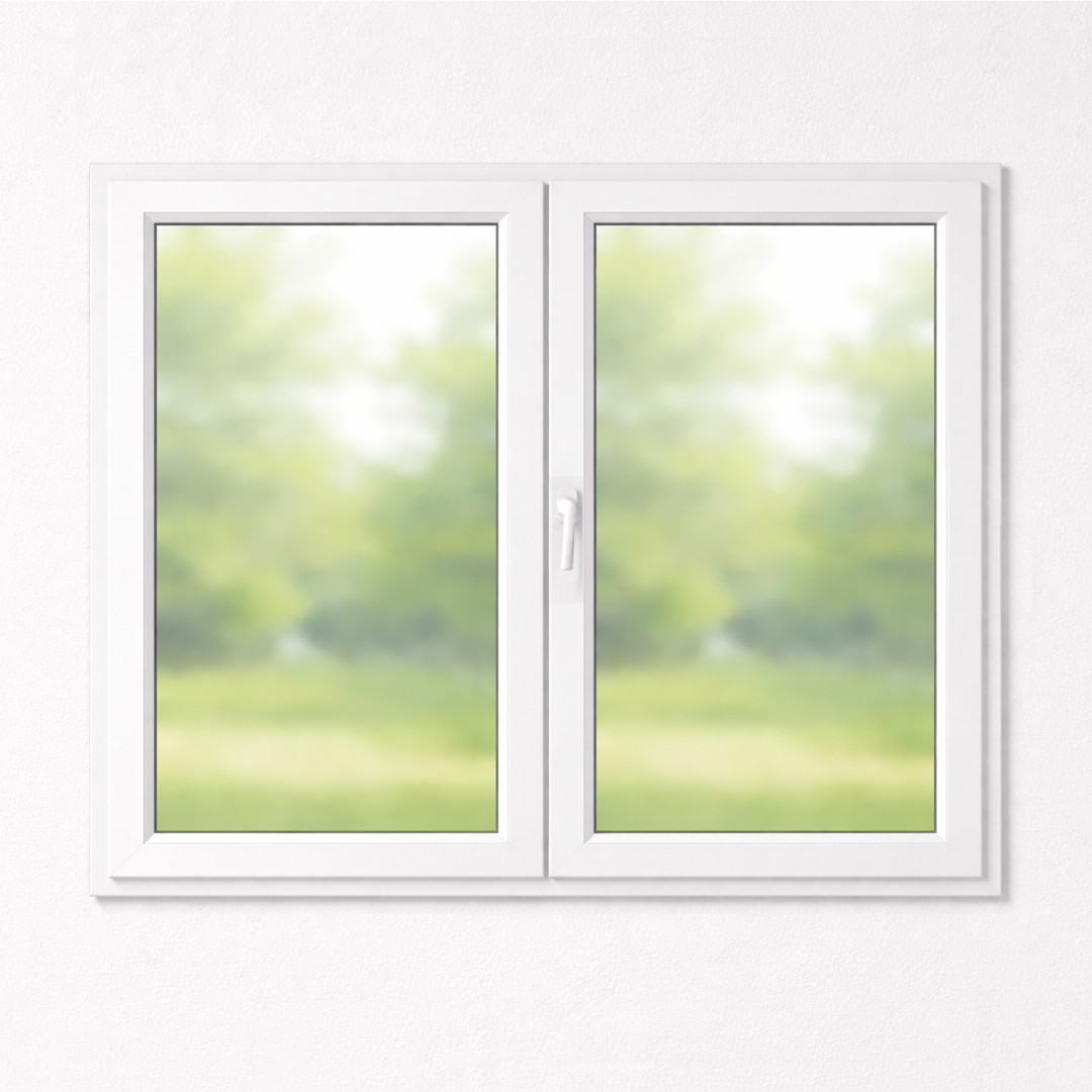 Ein mehrflügeliges, weißes Stulpfenster.